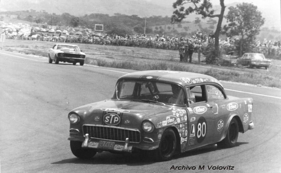 San Carlos '71 I - EL CHEVROLET 1955 DEL COLOMBIANO MOISES VOLOVITZ.jpg