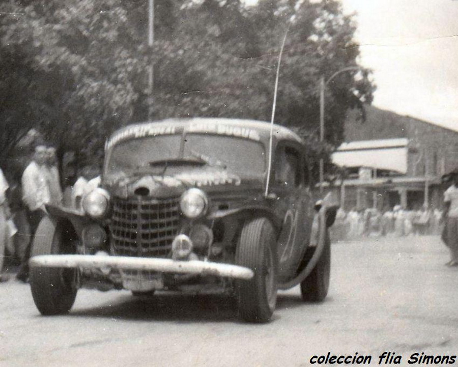 Vuelta Aragua '53 - El Cadillac de Marcelo Barraez - carro21[1].jpg