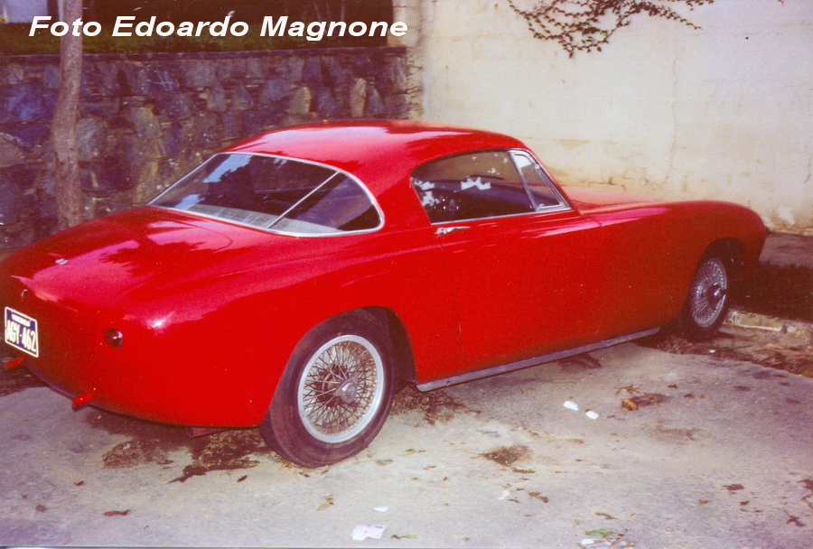 Ferrari 250 Europa 0323 EU en Caracas, rojo - Foto Eduardo Magnone.jpg