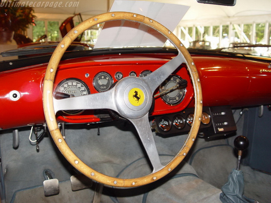 INTERIOR - 250 Europa s-n 0323 - Ferrari-250-Europa-Pinin-Farina-Coupe_4[1]_redimensionar.jpg