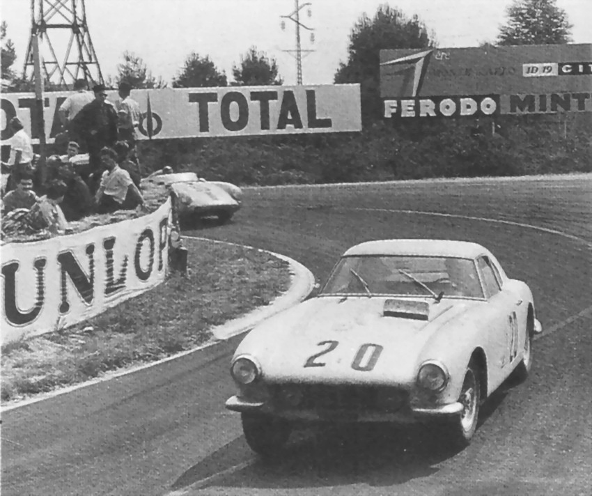 Le Mans '59 - El Ferrari 50 GT de Fayen-Munaron rumbo al 6º puesto - Foto libro 1000 imagenes Ferrari .jpg