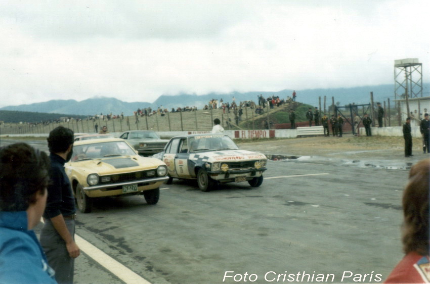 Rally Caracas - Bogotá '71 - Falcon y Opel - Foto C Paris.jpg