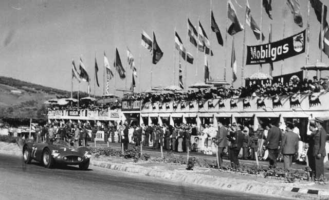 A6 GCS 2066 - Targa Florio '55 - Cacciari-Sorrentino-Manzini # 72, 12º - forum-auto.com tf_1955_072_maserati[1].jpg