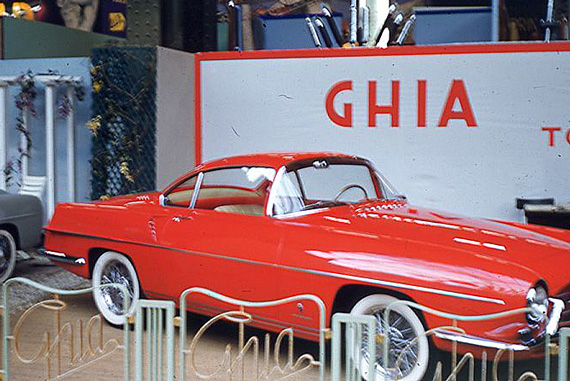 Alfa Romeo 1900 SS Ghia en el Salón de Paris 1954[1] .jpg