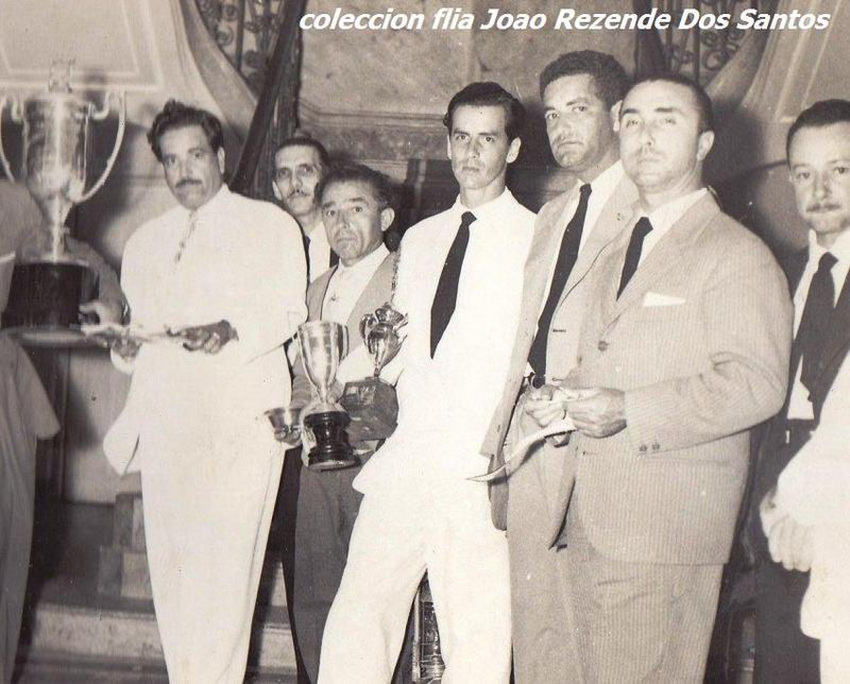Vuelta a la Cordialidad '55 - Premiacion - entregapremios[1].jpg