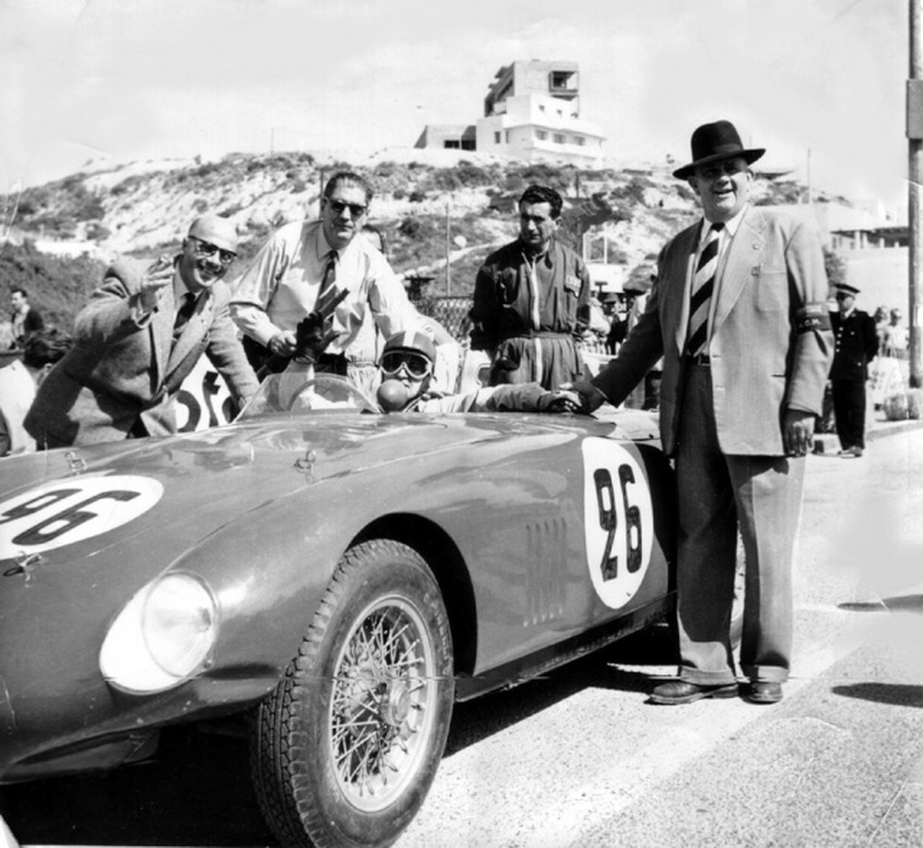 Ferrari 500 Mondial 0404 - GP Agadir '54 F Picard 10[1] x 850.jpg