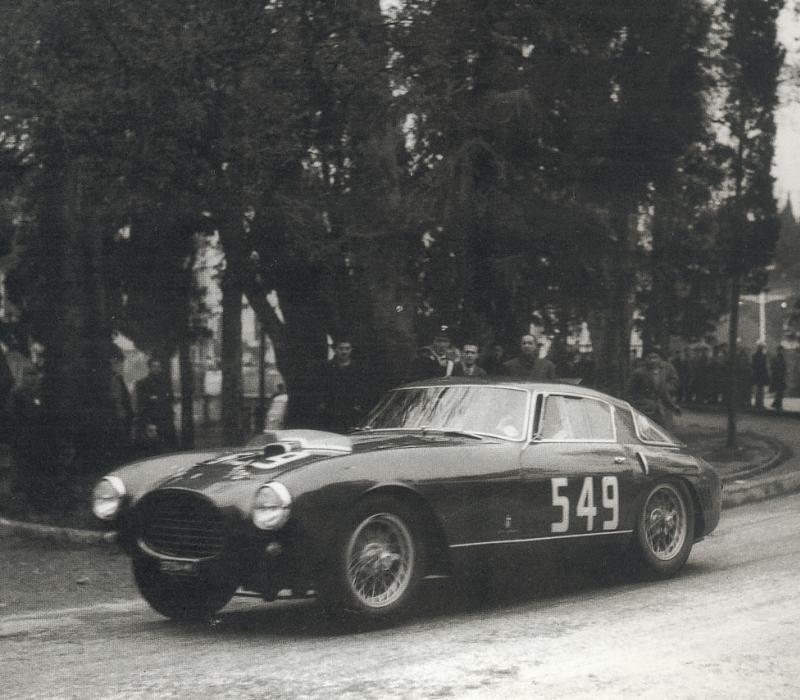 250 MM - 02 Antes 0352 de Gerino Gerini - foto Borsari foro.motorweb-es.com z2vyo[1].jpg