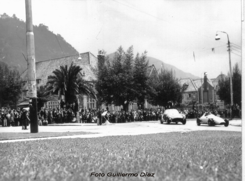 S. Diego '64 - el Stanguellini y Ferrari 2 - Foto G. Diaz_redimensionar.jpg