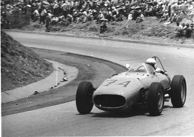 Maracaibo '67 II - Belio Ponena Formula Alfa Romeo - Foto FON injertocopia[1].jpg