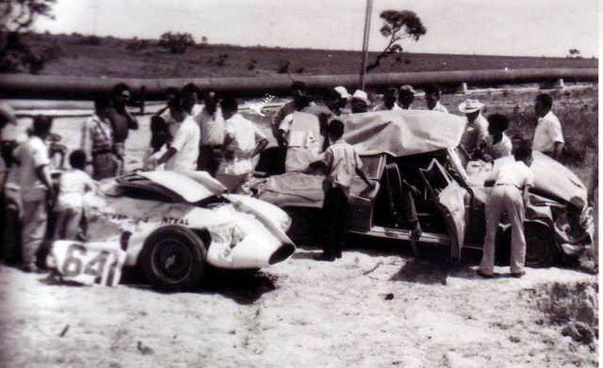 Carc-Pto Cruz-Bol-Carc '58 - Accidente Tony de Blois y Pablo Milhalka - Borgward_crash[1].jpg
