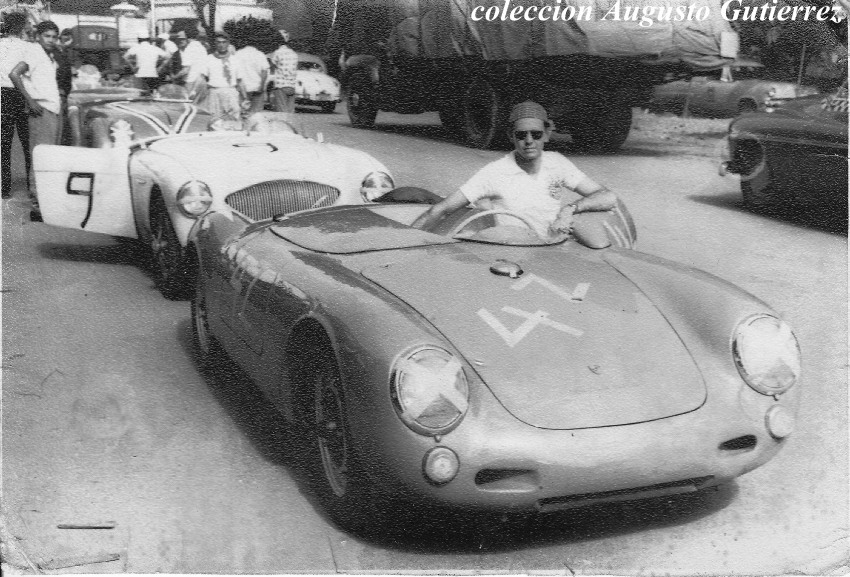 Vuelta Aragua '57 - Antes Gustavo Gutiérrez en el Porsche 550 Spyder y otros - enero 6 porscheaugustogustavo[1].jpg