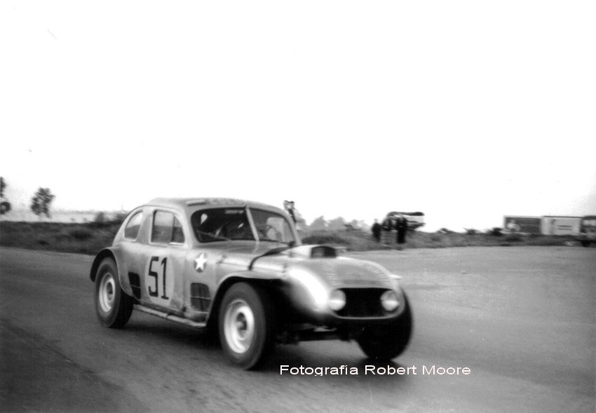 Bogota - Caracas '60 - Foto Carretera Garzon - Foto R Moore_resize.jpg