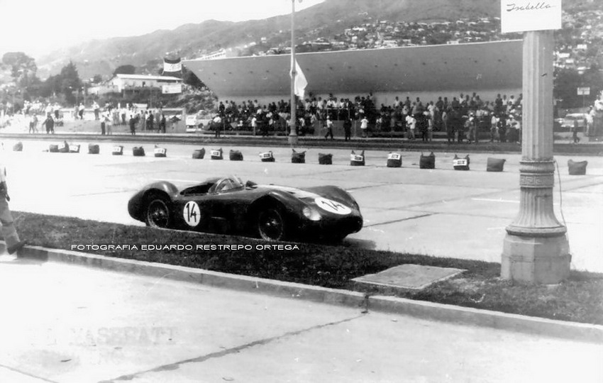 Caracas '56 - El Maserati 150S s-n 1660 de Alejandro de Tomaso dnf - foto Eduardo Restrepo_redimensionar.jpg