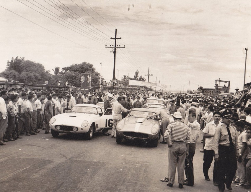 250 GT 1037 - Maracaibo '59 - Antes de la partida - Foto Willy Michel IMG_0025.jpg