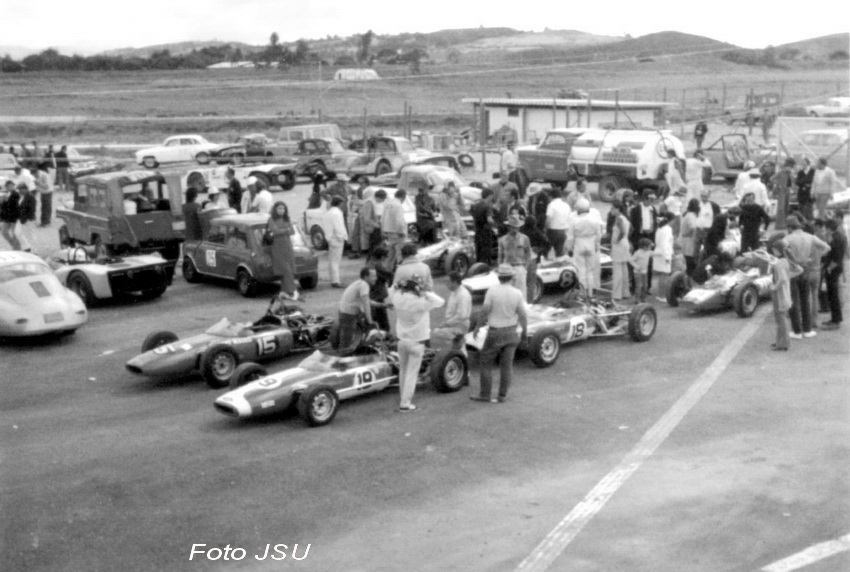 Fraternidad Col Ven '71 - Formulas Ford y Volkswagen - Foto Jorge Salgado U.JPG