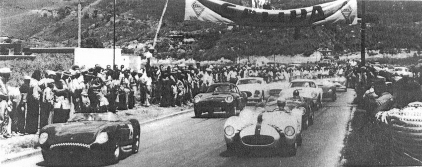 La Trinidad '59 - El Maserati 300 S de Silvano Turco - Foto Revista Motor Mundial.jpg