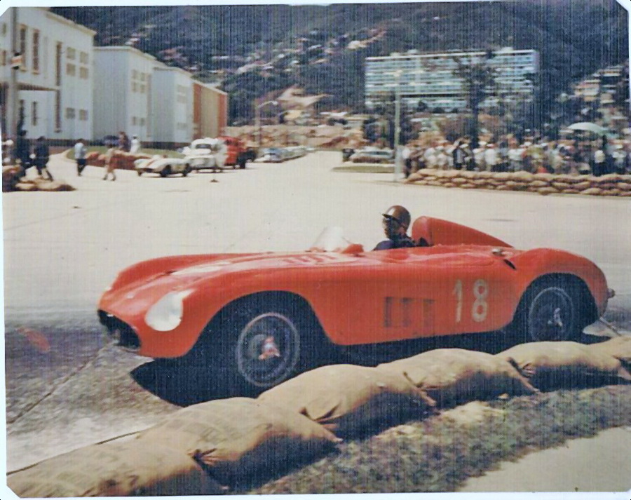 300 S - Caracas '55 - El Maserati 300 S # 3054 de JM Fangio - Foto Enrique%20Muro1[1].jpg