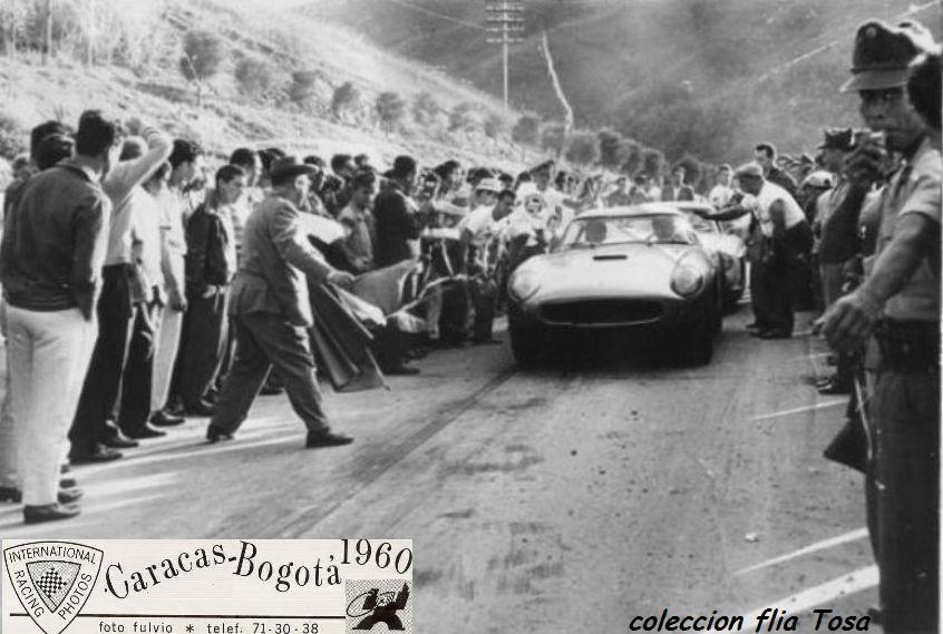 250 GT s-n 0933 - Caracas - Bogota '60 - En al partida, el Ferrari de Hugo Tosa - Foto Flia Tosa.jpg