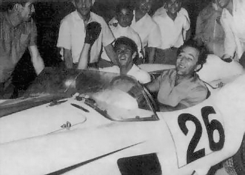 B Aires '58 - Ferrari 250 TR s-n 0714TR Piero Drogo-Sergio Gonzalez (Venez).- foto libro Ferrari Argentina_resize.jpg