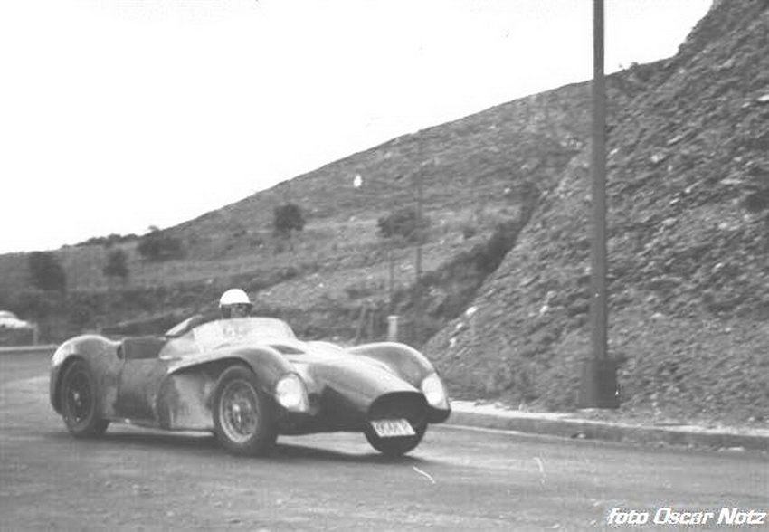 1100 Osca - Cumbres de Curumo '60 - Octavio Guarducci - Foto Oscar Notz_redimensionar.jpg